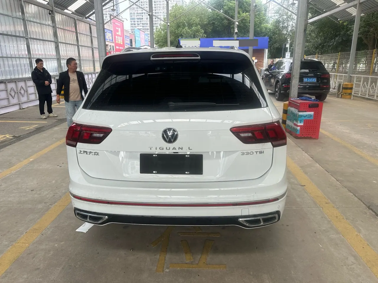 Volkswagen 2025 Tiguan L R-Line 2.0TSI 330TSI outstanding two-wheel drive R-Line Long Yao version automatic gear 7