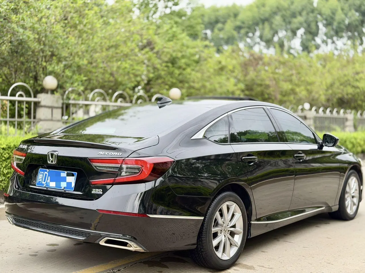 Honda 2022 10th Generation Accord 1.5T Stepless 260TURBO Deluxe Automatic Gear 4