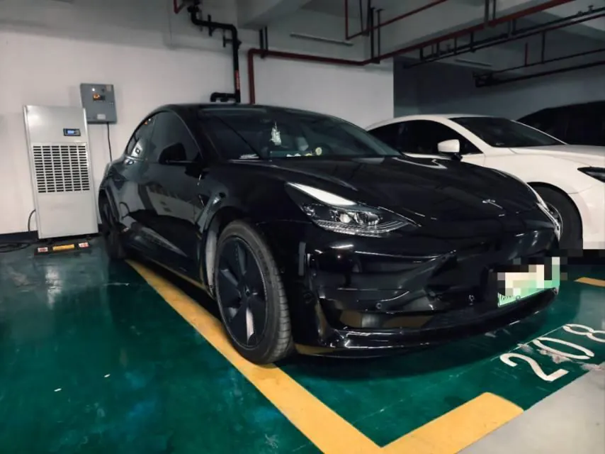Tesla 2022 Model 3 rear-wheel drive version of automatic transmission 3