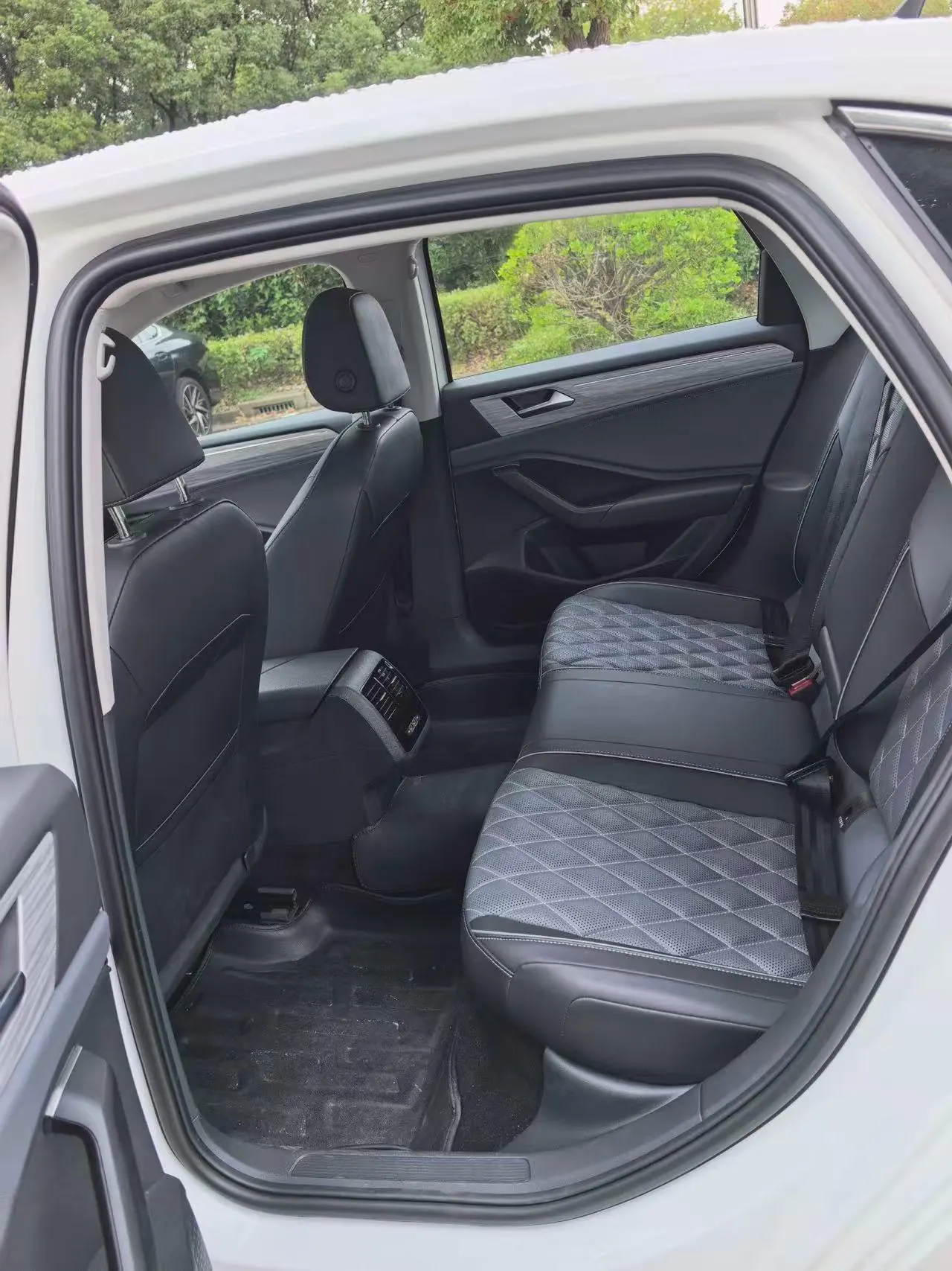 Volkswagen 2023 Sagitar 1.5TSI 300TSI Exceed Edition Automatic 4