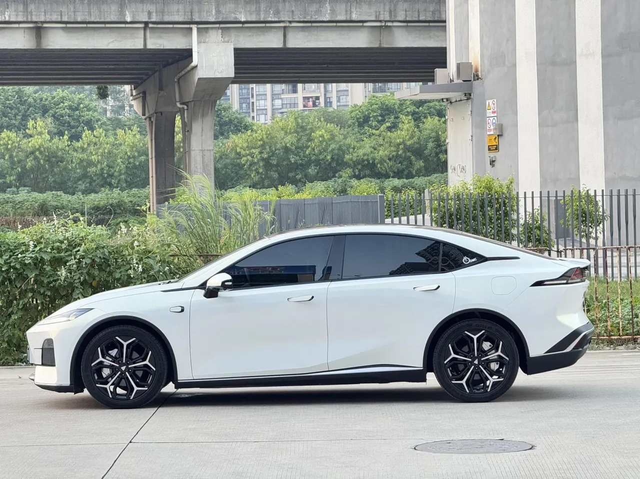 ChangAn Deepal 2023 SL 03 200Max Range-extended Automatic Gear 3