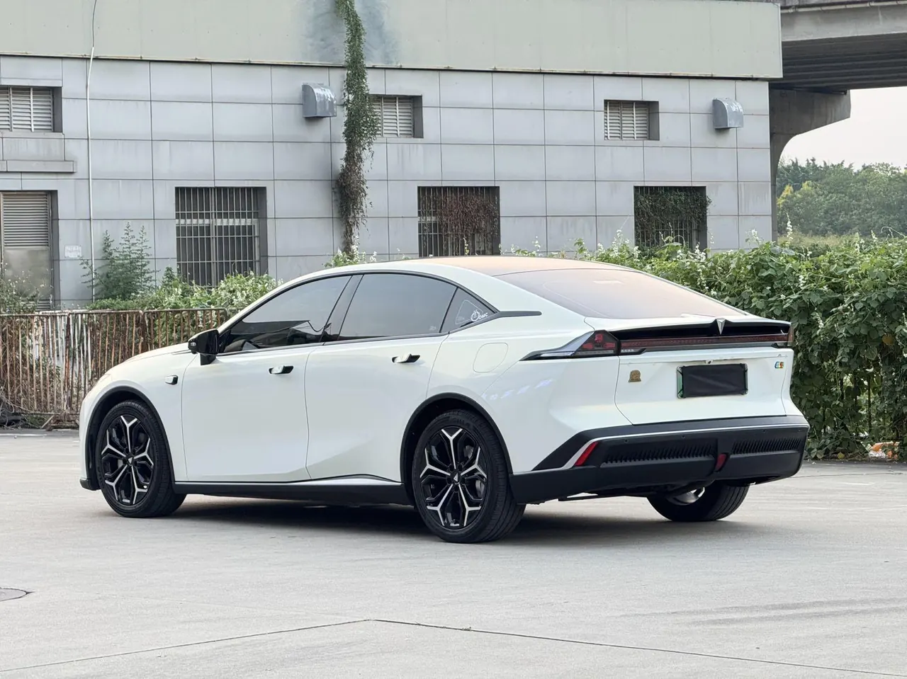 ChangAn Deepal 2023 SL 03 200Max Range-extended Automatic Gear 4