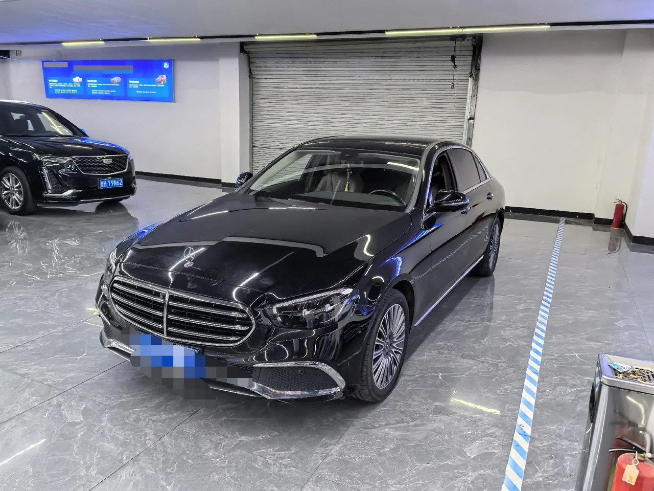 Mercedes Benz E-Class 2023 E 300 L 2.0T Fashion Automatic Gear - View 1