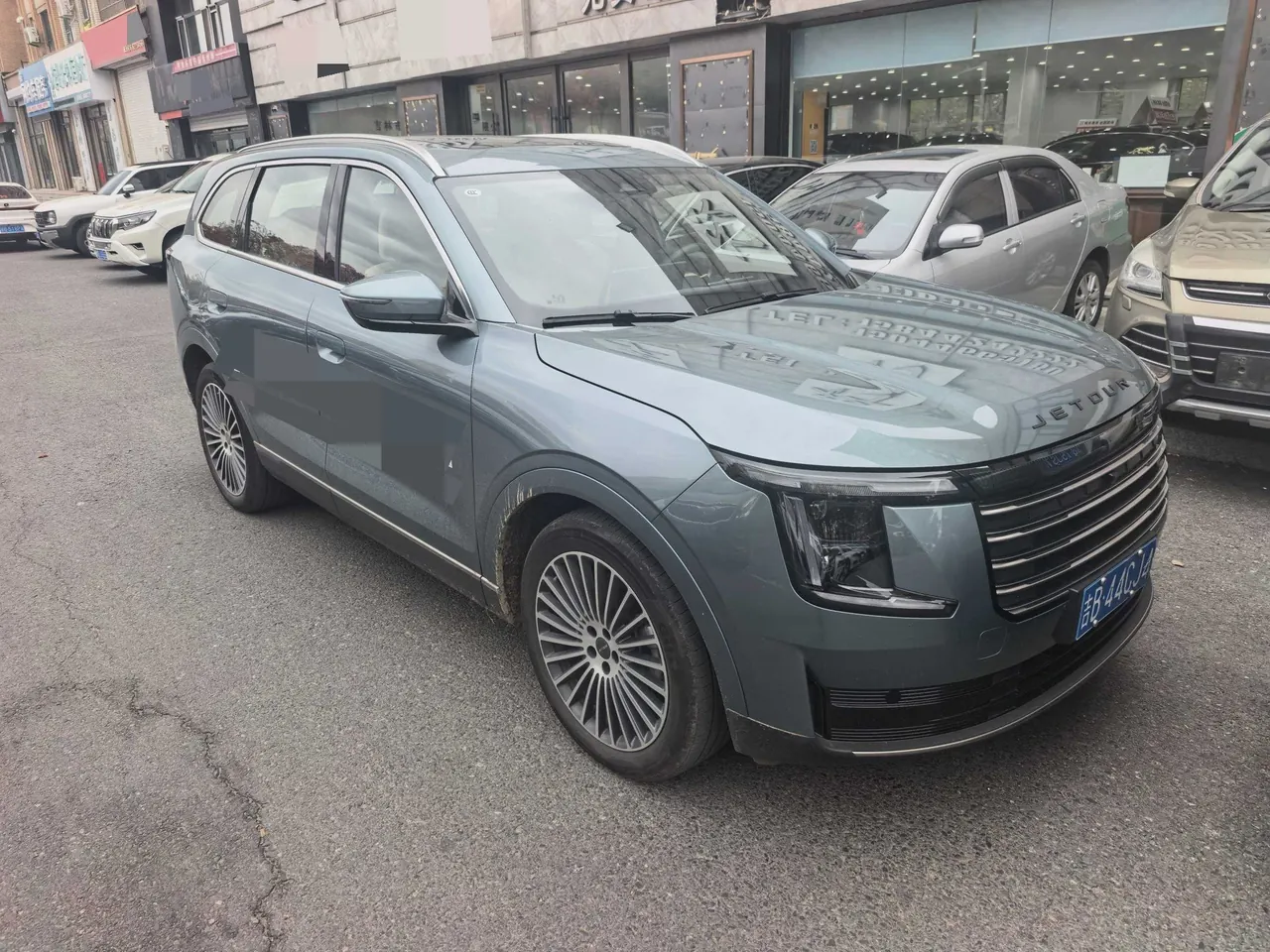Jetour 2025 X70L 2.0TD flagship 7-seat automatic gear 2