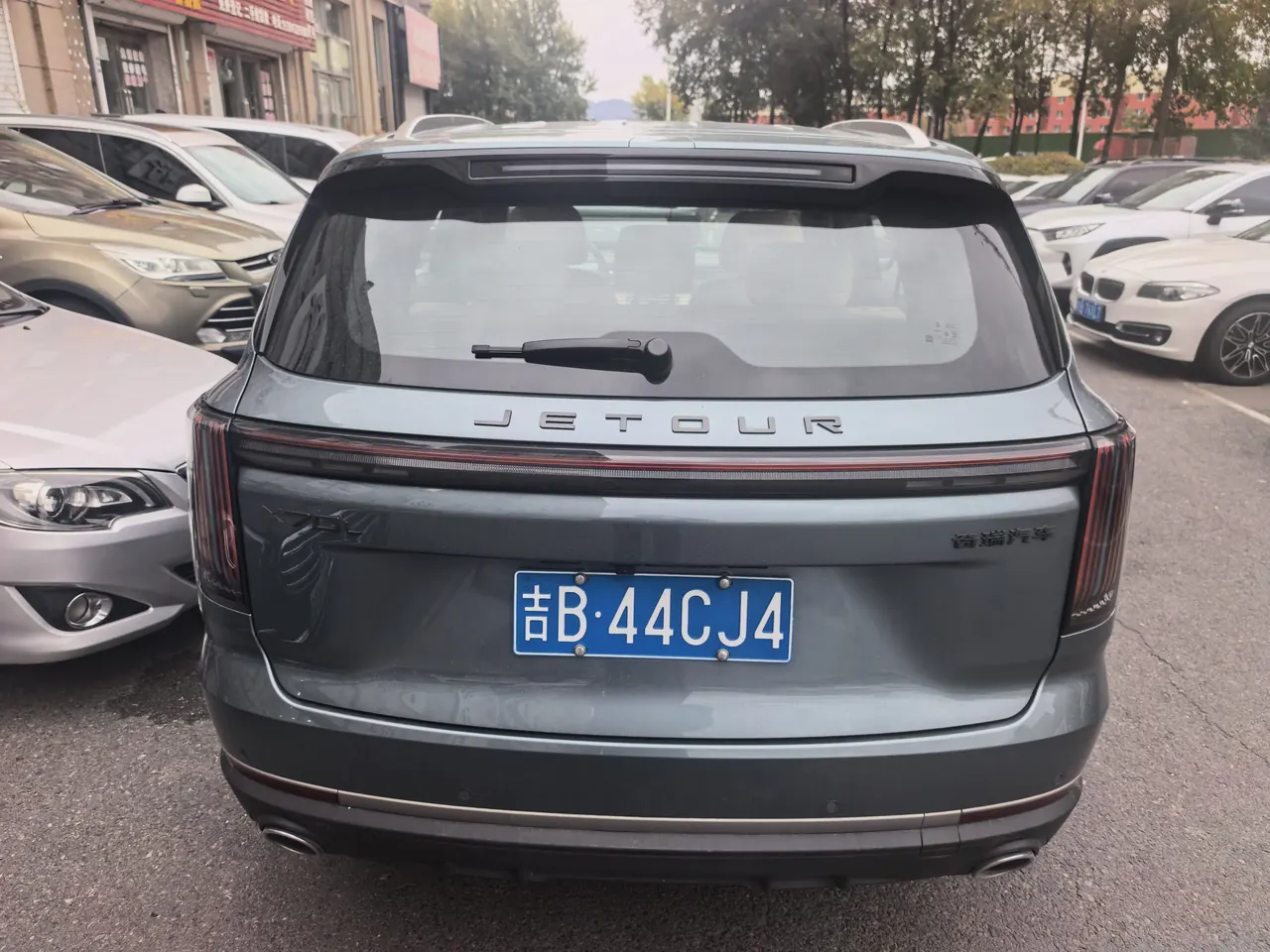 Jetour 2025 X70L 2.0TD flagship 7-seat automatic gear 3