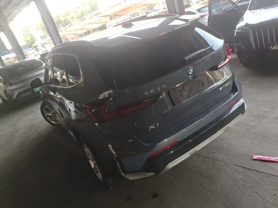 BMW 2023 X1 sDrive20Li 1.5T X Design Package Automatic Transmission 6