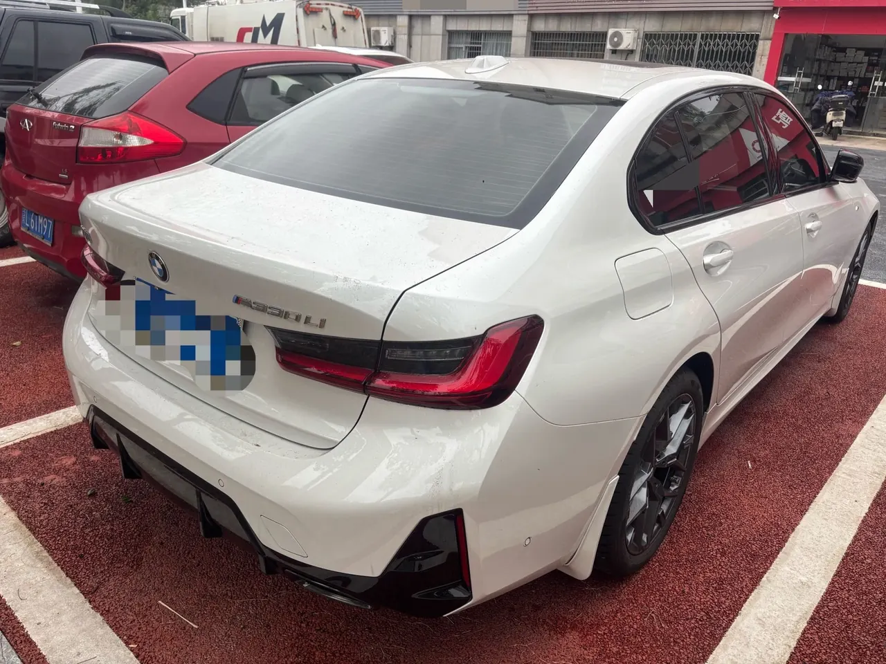 BMW 3 Series 2025 330Li 2.0T M Sports Obsidian Night Suit Automatic Gear 3
