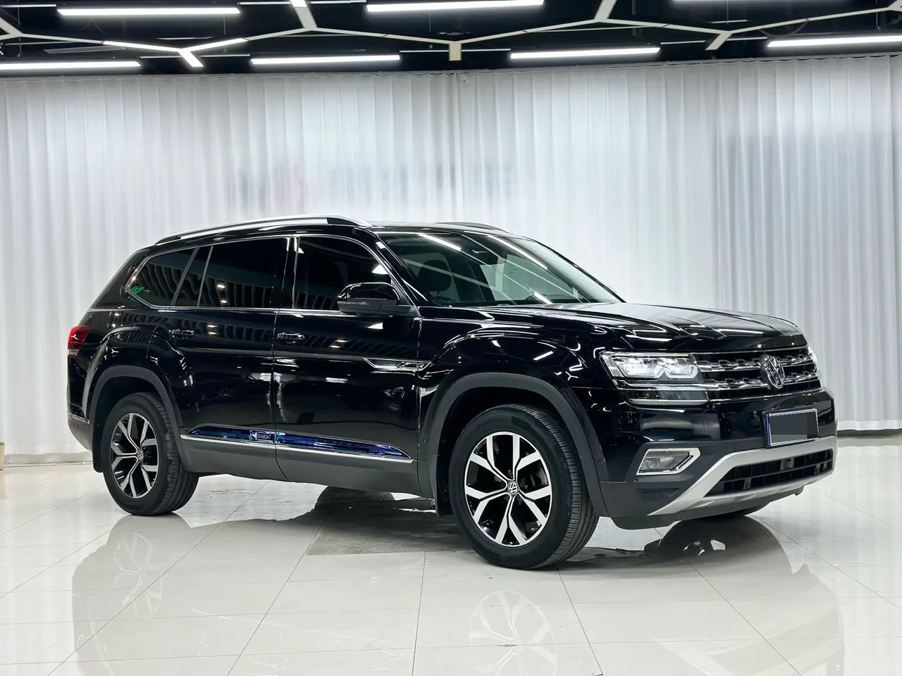 Volkswagen 2022 Tuang 2.0TSI 380TSI 4WD Respect Flagship Automatic Transmission 7