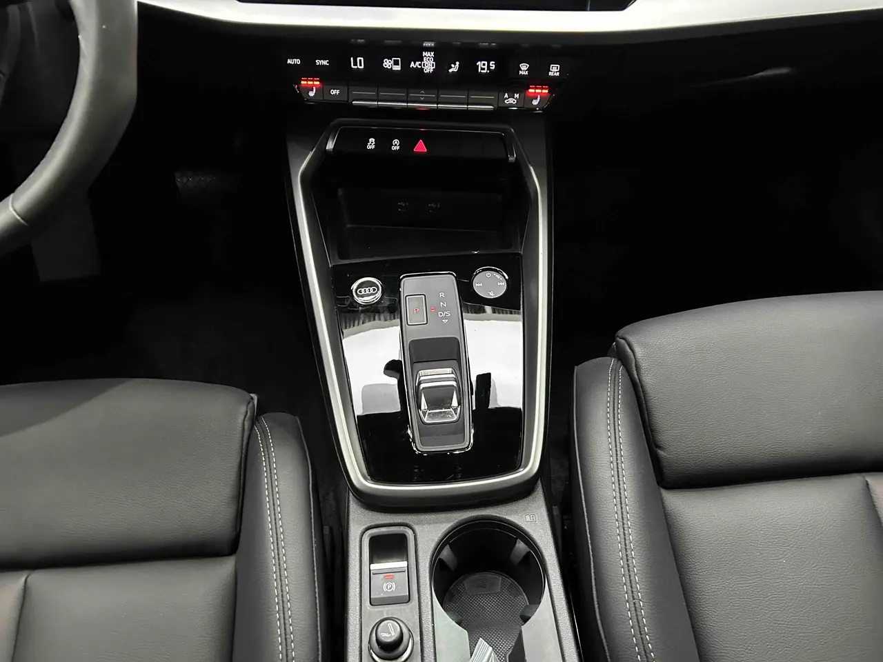 Audi 2022 A3 Sportback 1.4TFSI 35TFSI Aggressive Sports Automatic 6