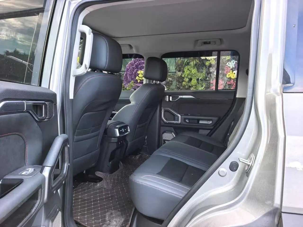 Jetour 2023 Travelers 1.5T Two-Drive Discovered Automatic Gear 6