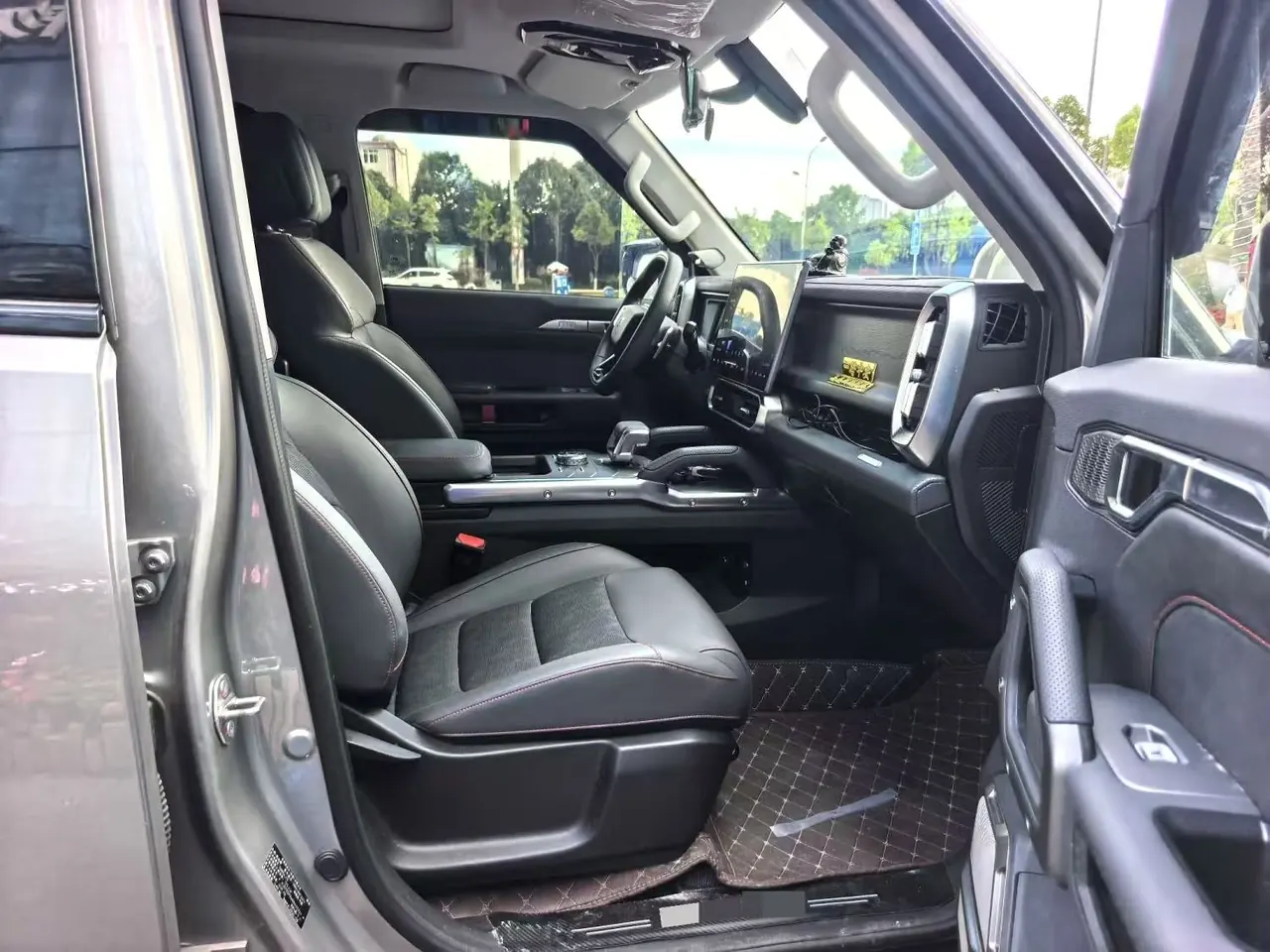 Jetour 2023 Travelers 1.5T Two-Drive Discovered Automatic Gear 7