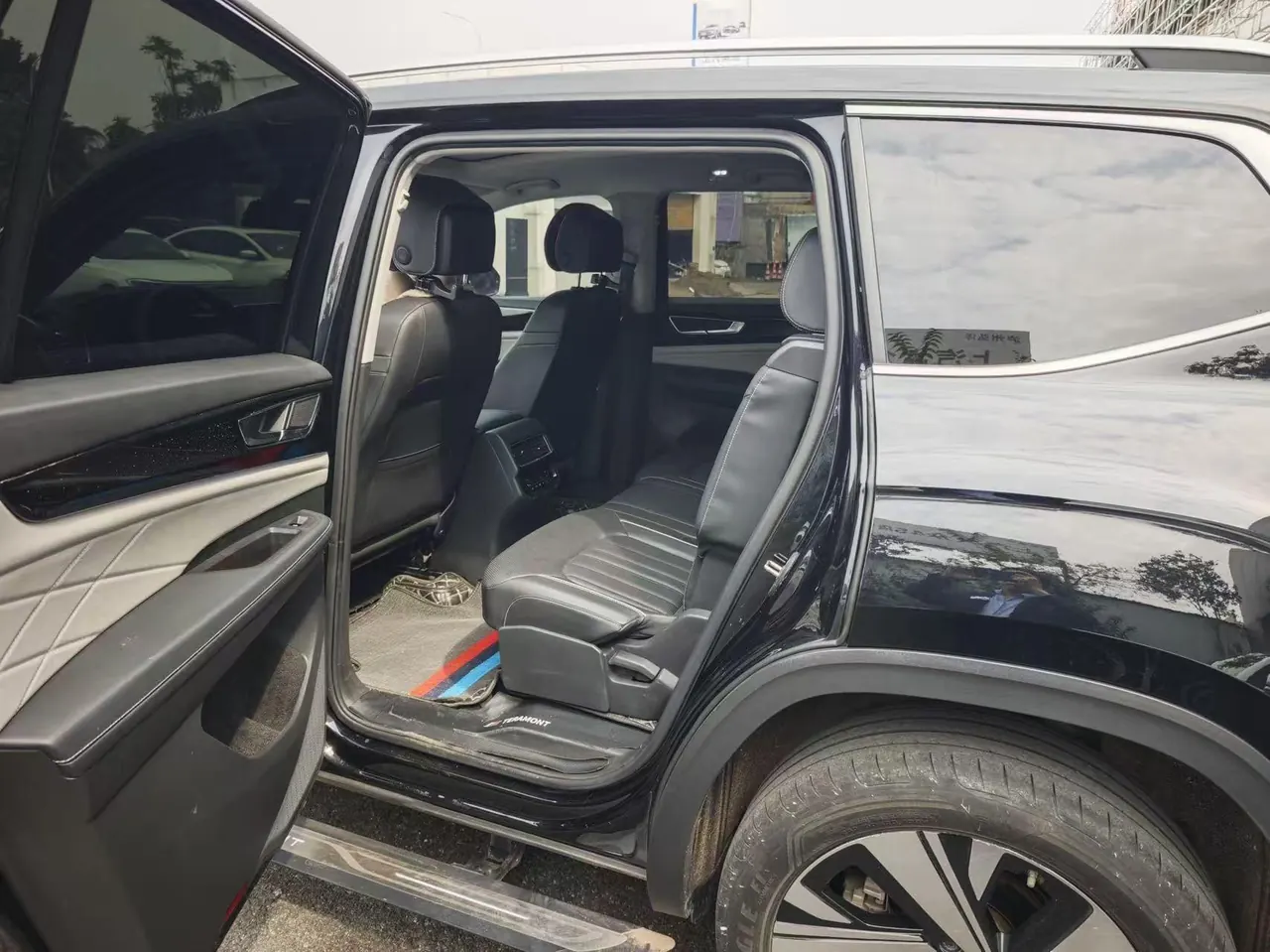 Volkswagen 2022 Tuang 2.0TSI 380TSI Four-wheel Drive Deluxe Edition Automatic Gear 5