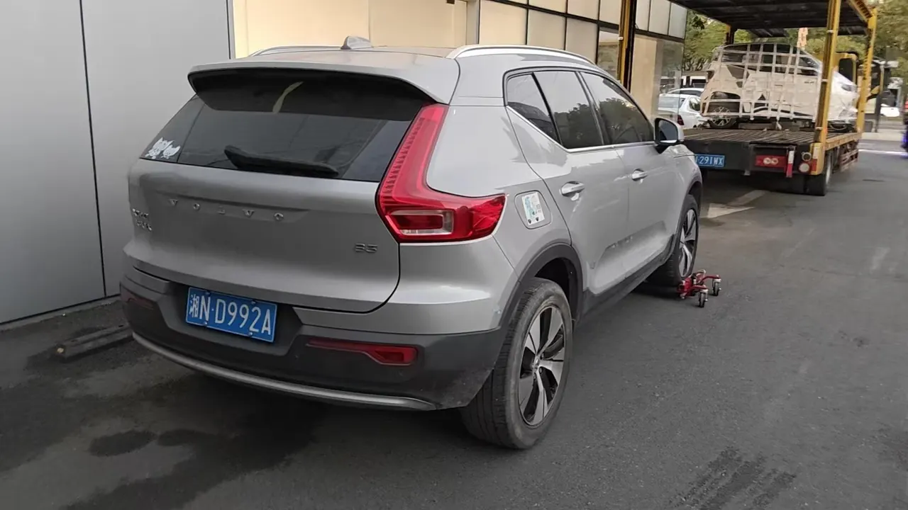Volvo 2023 XC40 48V 2.0T B3 Zhiyuan Sports Edition Automatic Gear 3