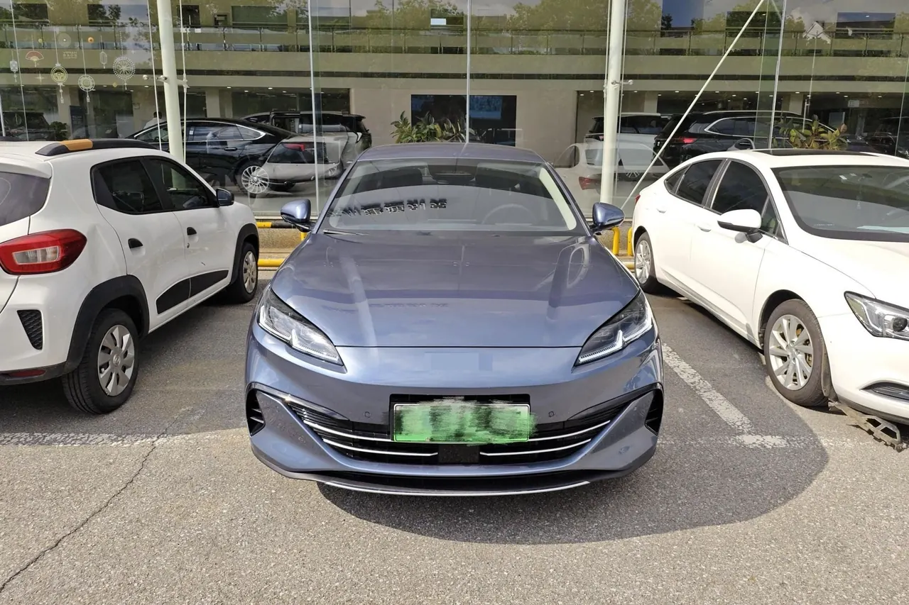 BYD 2025 seals 06 DM-i 1.5 stepless smart driving version 120KM exclusive automatic gear 2