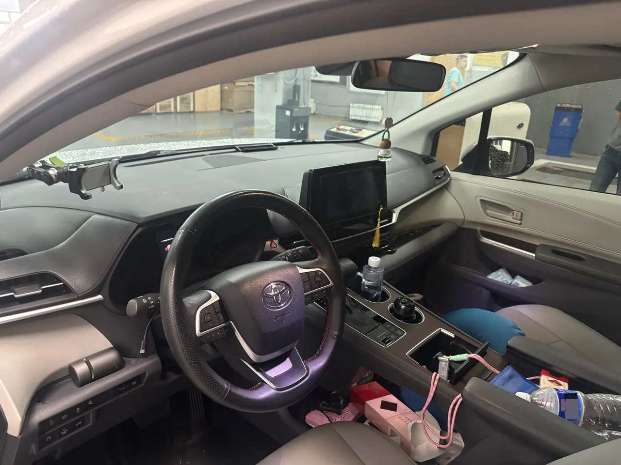 Toyota 2023 Grevia HYBRID 2.5 Stepless Comfort Edition Automatic Transmission 2