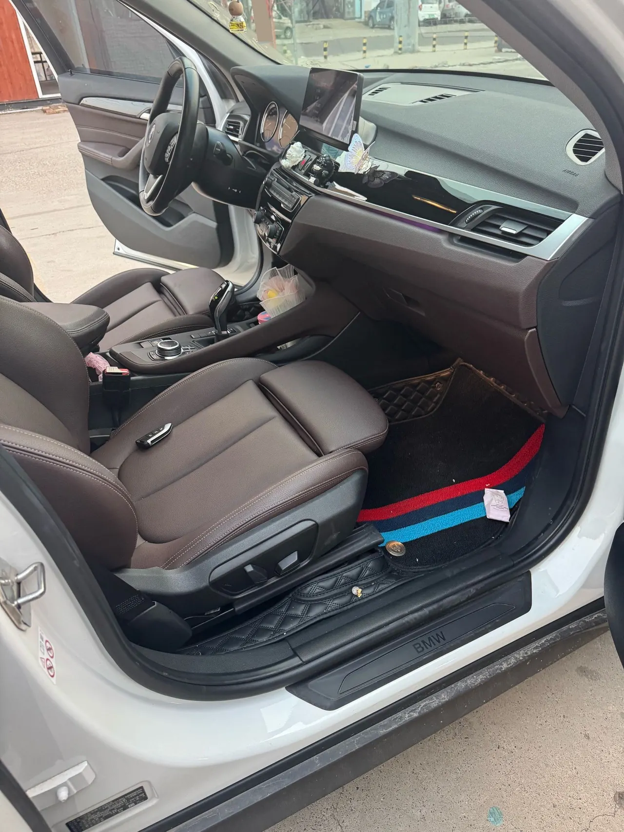 BMW 2020 X1 sDrive25Li 2.0T Leading Automatic Gear 3