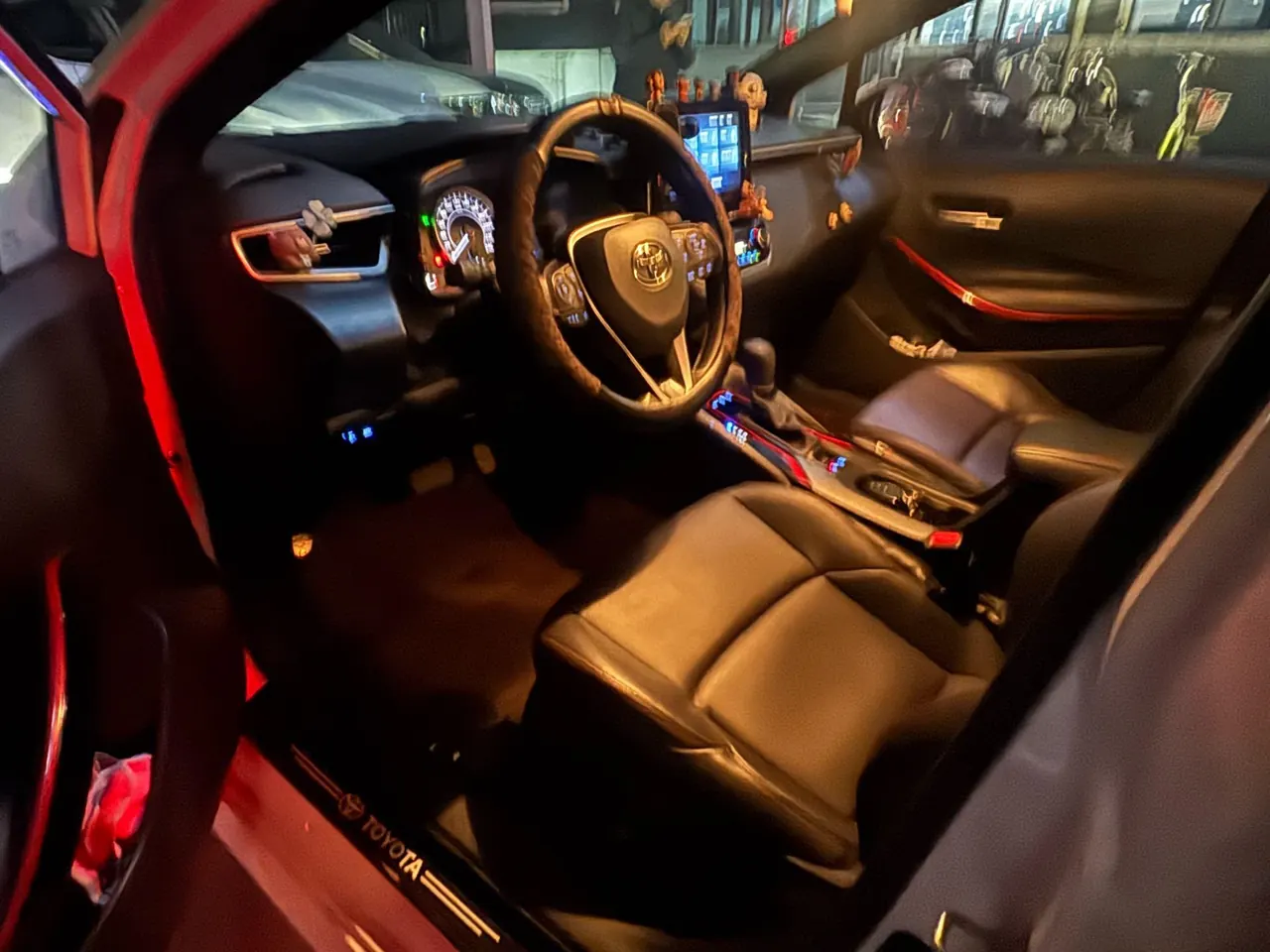 Toyota 2022 Lei Ling 1.2T Stepless 185T Deluxe Automatic Gear 2