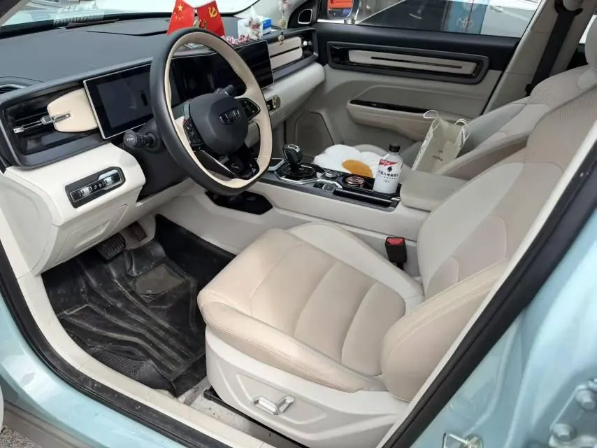 Geely 2023 icon 1.5TD chocolate alcohol version automatic gear 2