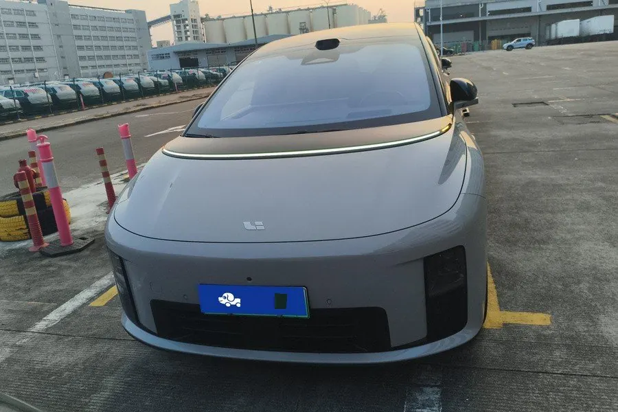 Li 2025 i8 Standard Edition Automatic Gear 3