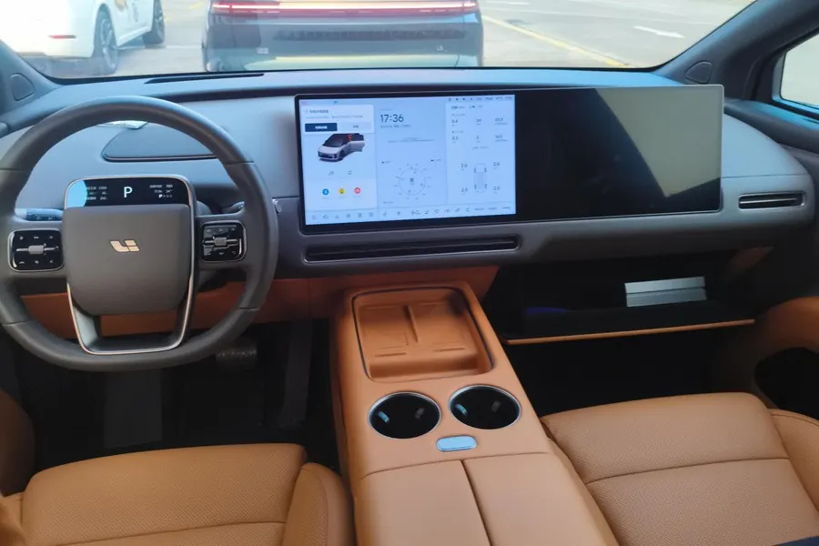 Li 2025 i8 Standard Edition Automatic Gear 4