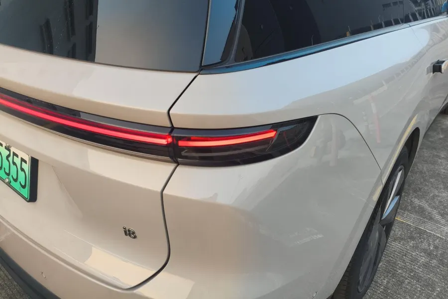 Li 2025 i8 Standard Edition Automatic Gear 6