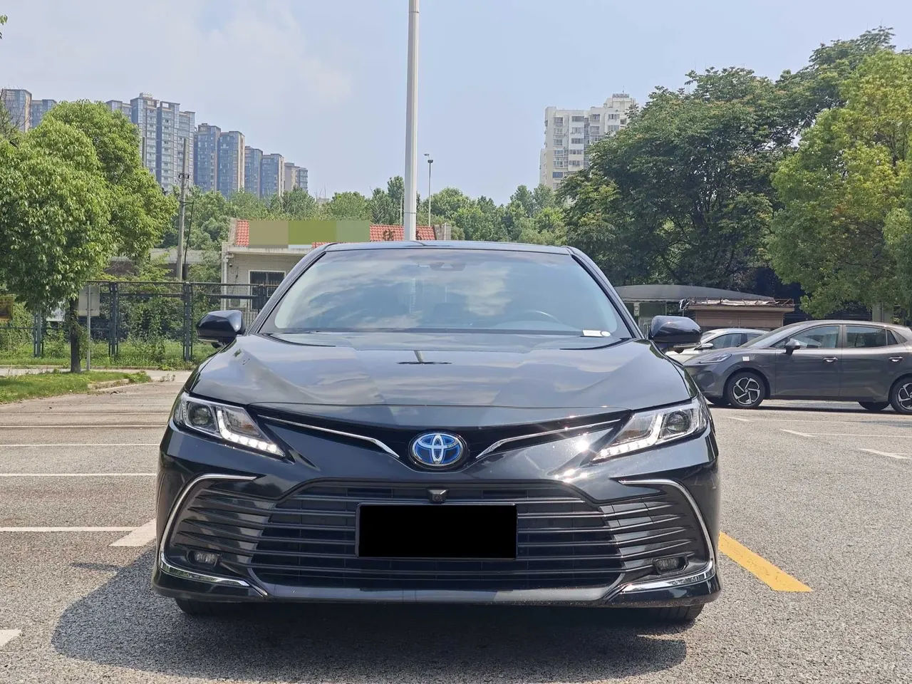 Toyota 2021 Camry Dual Engine 2.5HGVP Stepless Leading Edition Automatic Gear 12