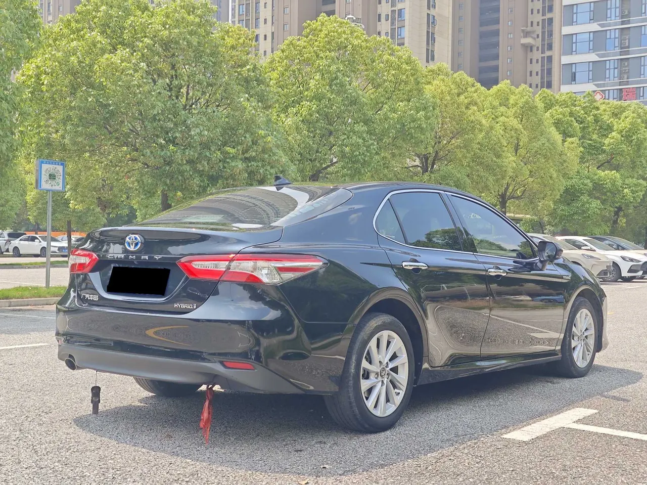 Toyota 2021 Camry Dual Engine 2.5HGVP Stepless Leading Edition Automatic Gear 13