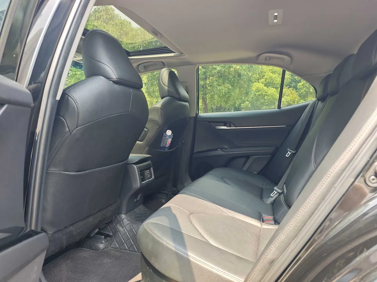 Toyota 2021 Camry Dual Engine 2.5HGVP Stepless Leading Edition Automatic Gear 5
