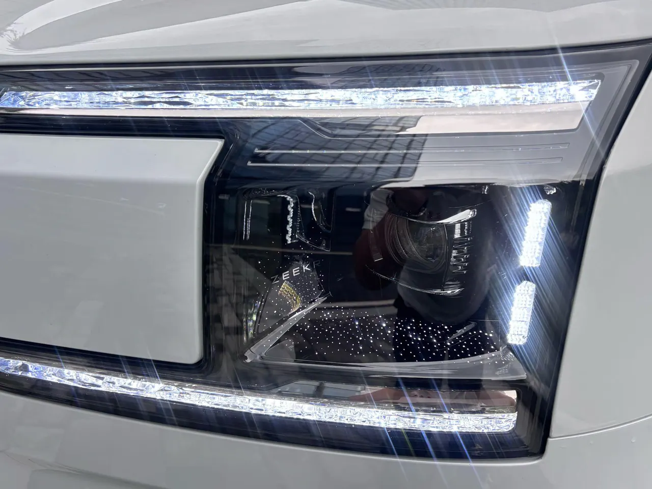 Zeekr 2025 Zeekr 9X 2.0T Ultra Edition 70kWh Automatic Gear 12