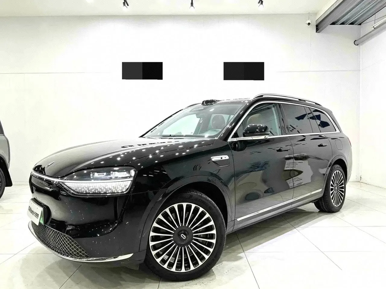 AITO 2025 AITO M9 EV Pure Electric Ultra Edition 100kWh5-seat Edition Automatic Gear - View 1