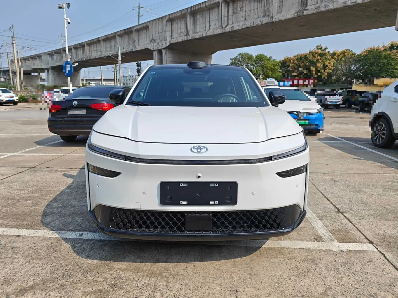 Toyota 2025 Platinum Intelligence 3X 520 Pro Advanced Intelligence Driving Edition Automatic Gear 2