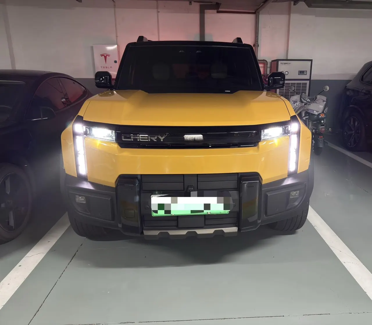 Chery 2025 Fengyun X3L 205 Four-wheel Drive High Energy Edition Automatic Gear 2