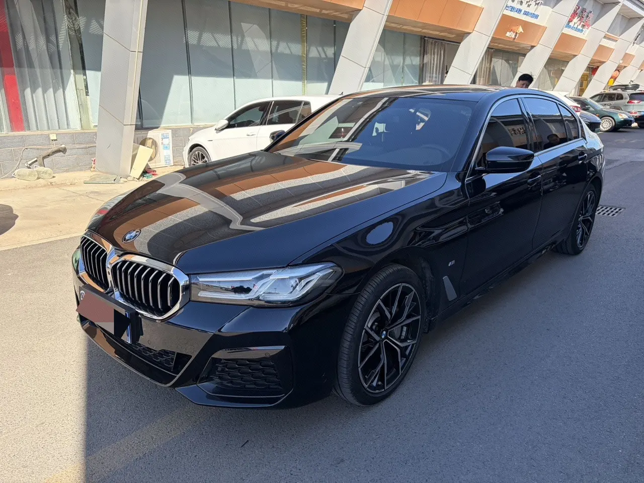 BMW 5 Series 2022 530Li 2.0T Exclusive M Sports Suit (Modified) Automatic Gear - View 1