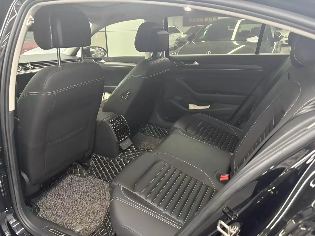 Volkswagen 2020 Magotan 2.0TSI 330TSI Leading Automatic 3