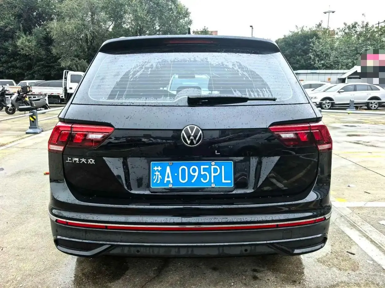 Volkswagen 2025 Tiguan L 1.5TSI 300TSI outstanding two-wheel drive Longteng version automatic gear 3