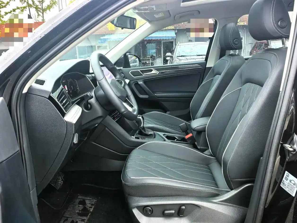 Volkswagen 2025 Tiguan L 1.5TSI 300TSI outstanding two-wheel drive Longteng version automatic gear 5