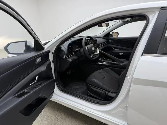 Hyundai 2023 Elantra-sedan 1.5 stepless GLX elite automatic gear 2