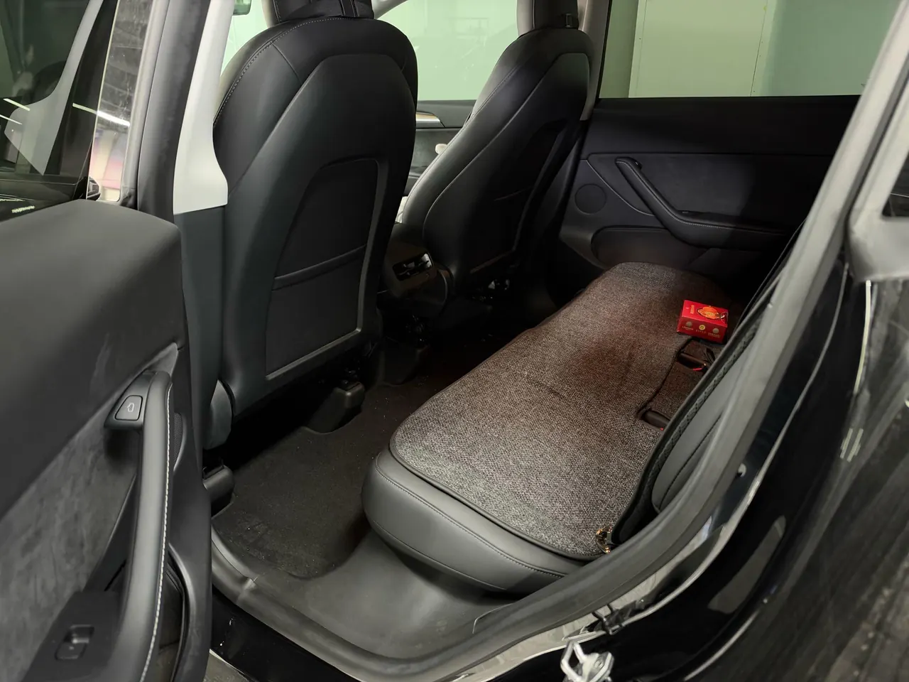 Tesla 2021 Model Y Standard Endurance Rear Drive Automatic Gear 2