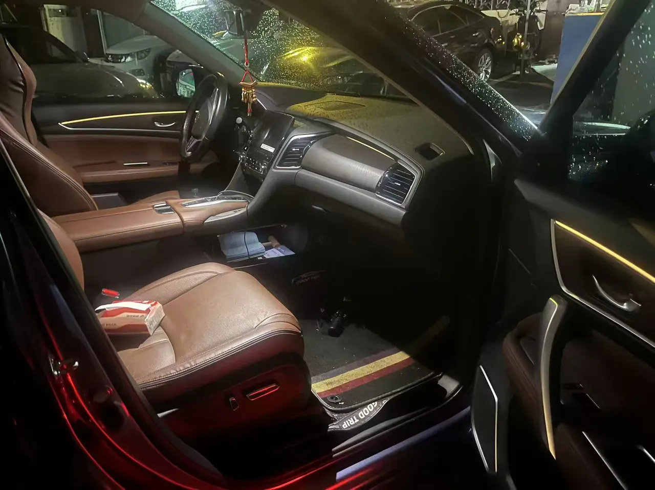 Honda 2020 Crown Road 2.0T 370TURBO Two-Drive Deluxe Automatic Gear 5