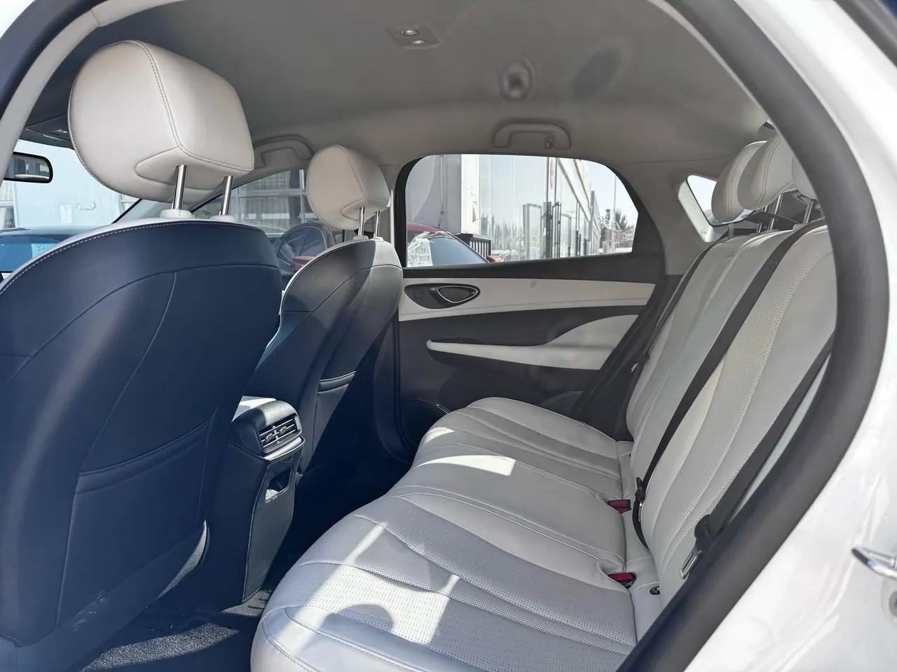BYD 2026 seals 05 DM-i 1.5 stepless 128KM luxury automatic gear 9