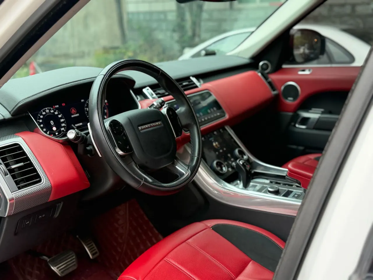 Land Rover Range Rover Sport Edition (Imported) 2021 Range Rover Sport Edition 48V 3.0T L6 Yao Black Edition Automatic Gear 5