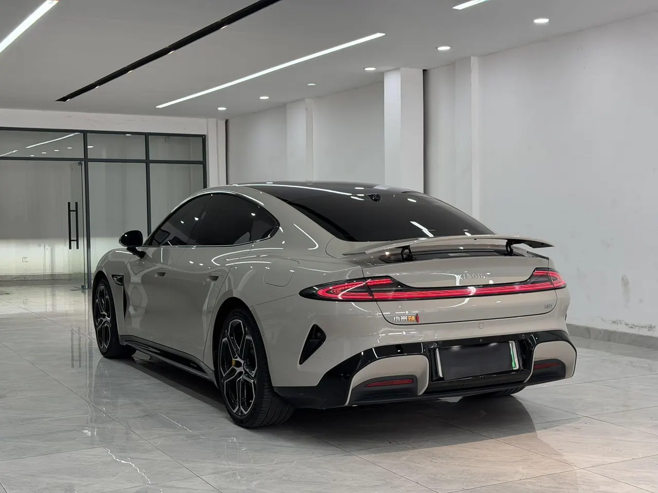 MI 2024 SU 7 830km Rear Drive Ultra Long Endurance High-end Smart Drive Pro Edition Automatic Gear 8