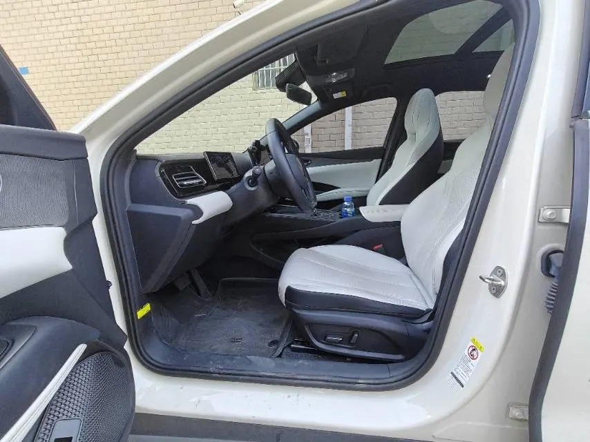 BYD 2024 Seal 06 DM-i 1.5 Stepless 120KM Honorable Automatic Gear 3