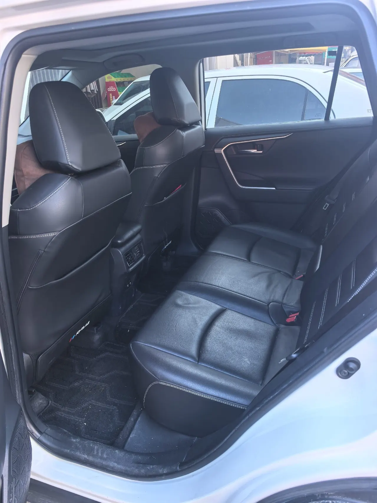 Toyota 2021 RAV4 2.0 four-wheel drive manual gear 4