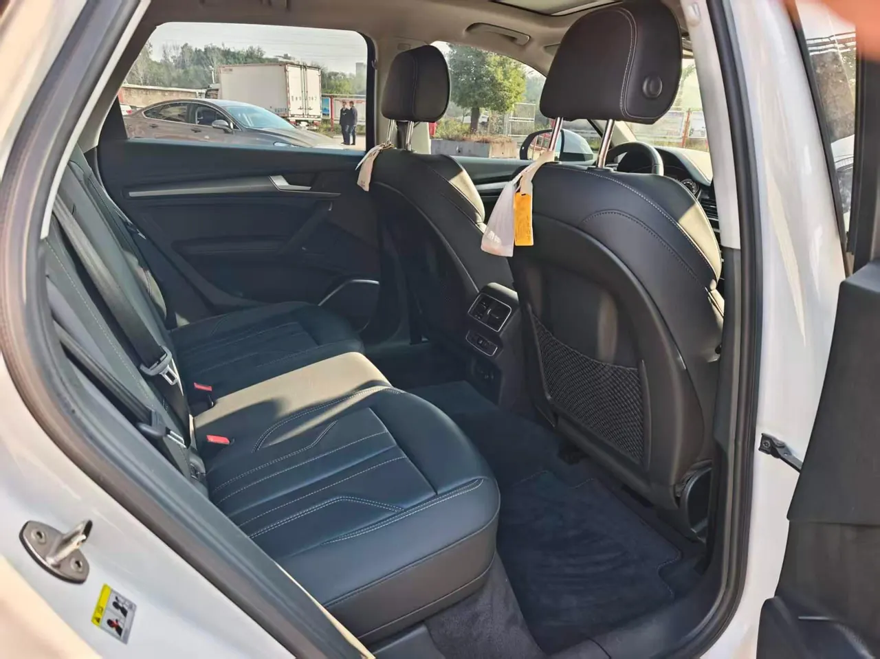 Audi 2021 Q5L 2.0TFSI 40TFSI into the life version of the automatic gear 8