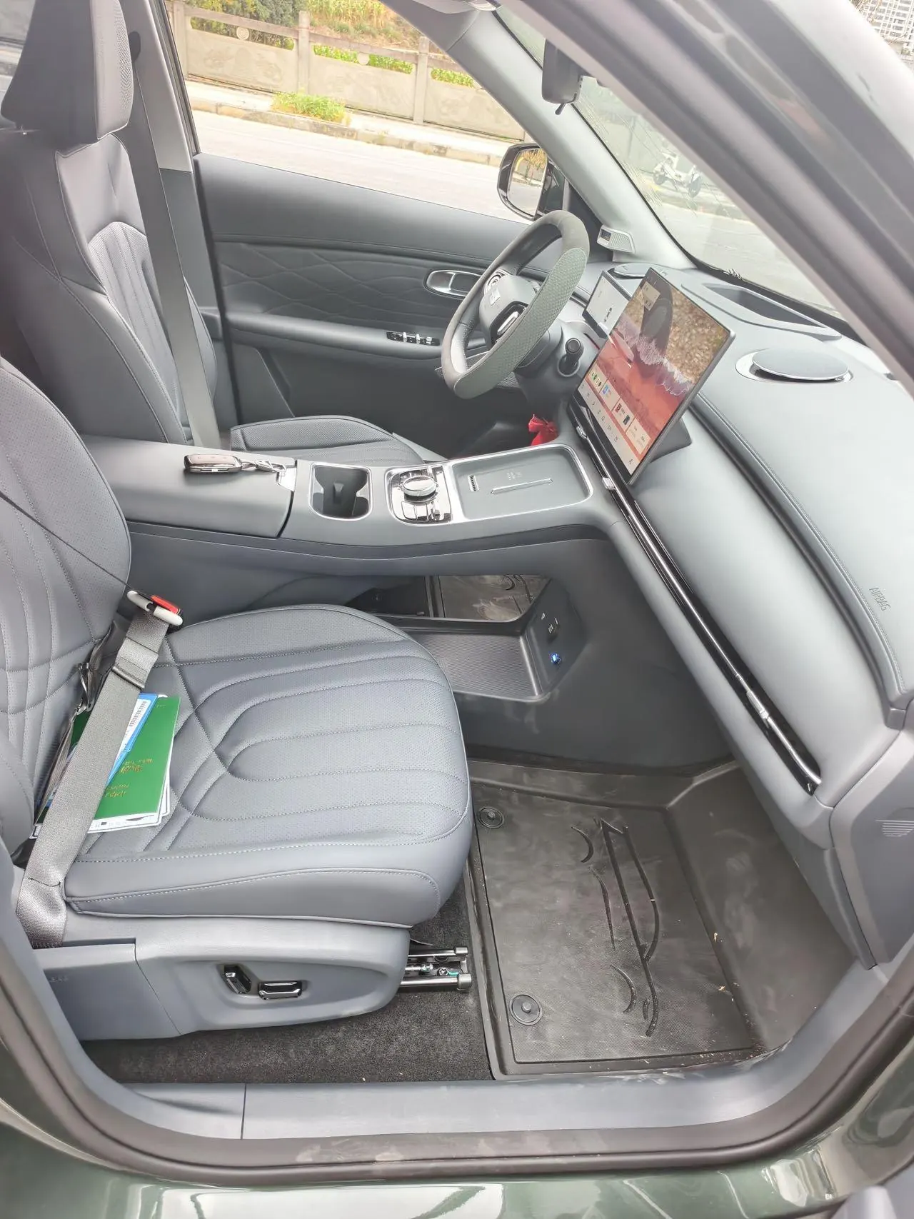 Geely Galaxy 2026 Starship 7 EM-i 1.5 130km Sailing Edition Automatic Gear 3
