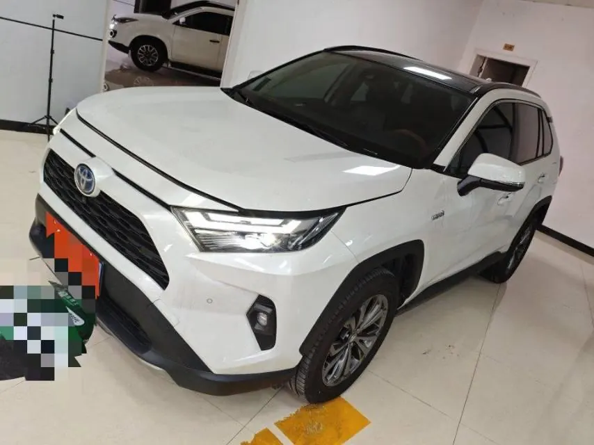 Toyota 2024 RAV4 Dual-Engine 2.5 CVT Two-Wheel Drive Elite Plus Edition Automatic Transmission - View 1