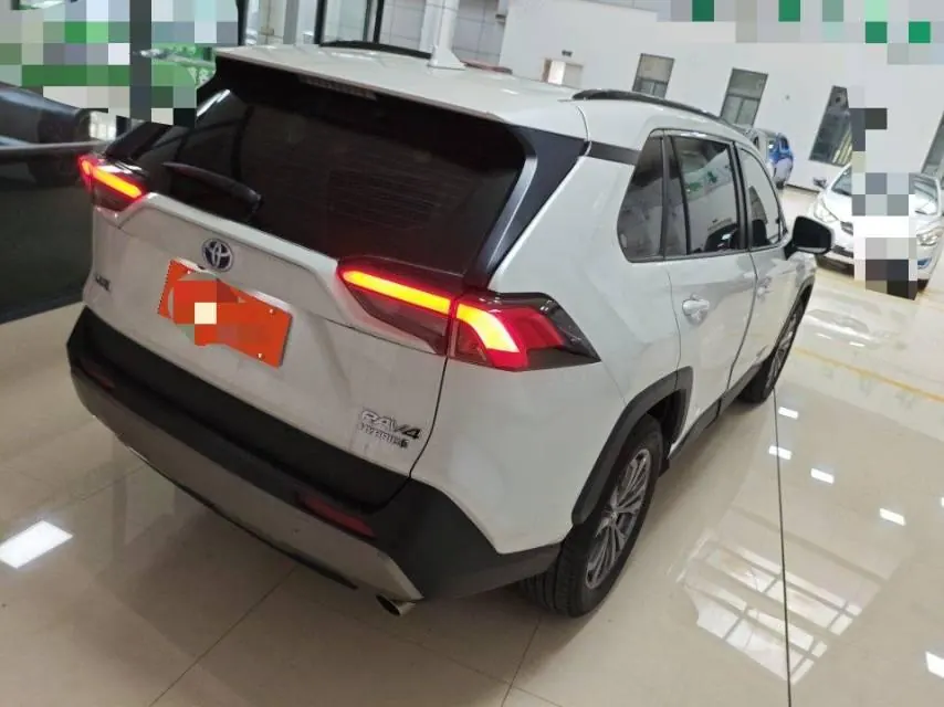 Toyota 2024 RAV4 Dual-Engine 2.5 CVT Two-Wheel Drive Elite Plus Edition Automatic Transmission 6