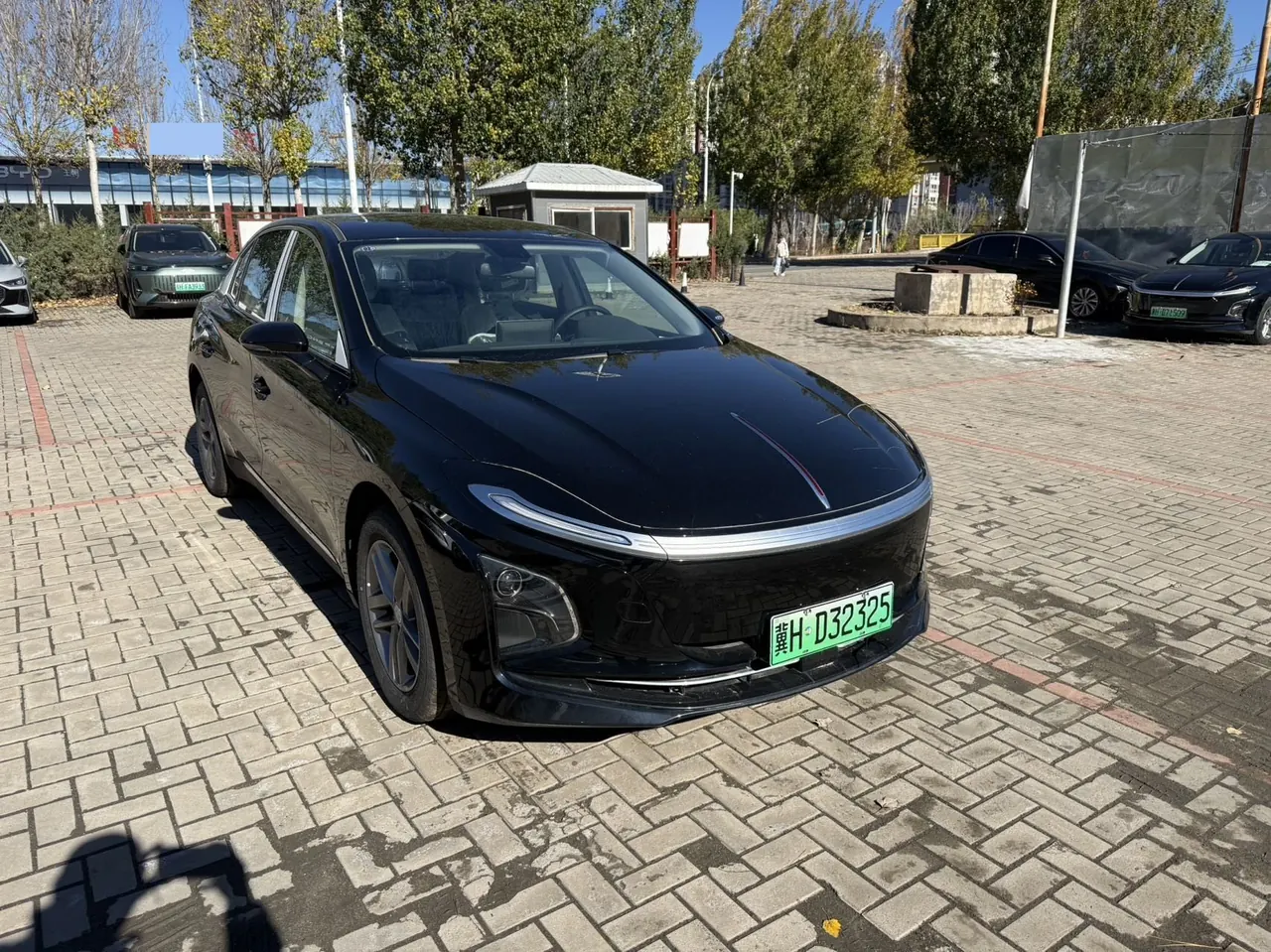 HongQi 2025 E-QM 5 500km Travel Edition Automatic Gear 2