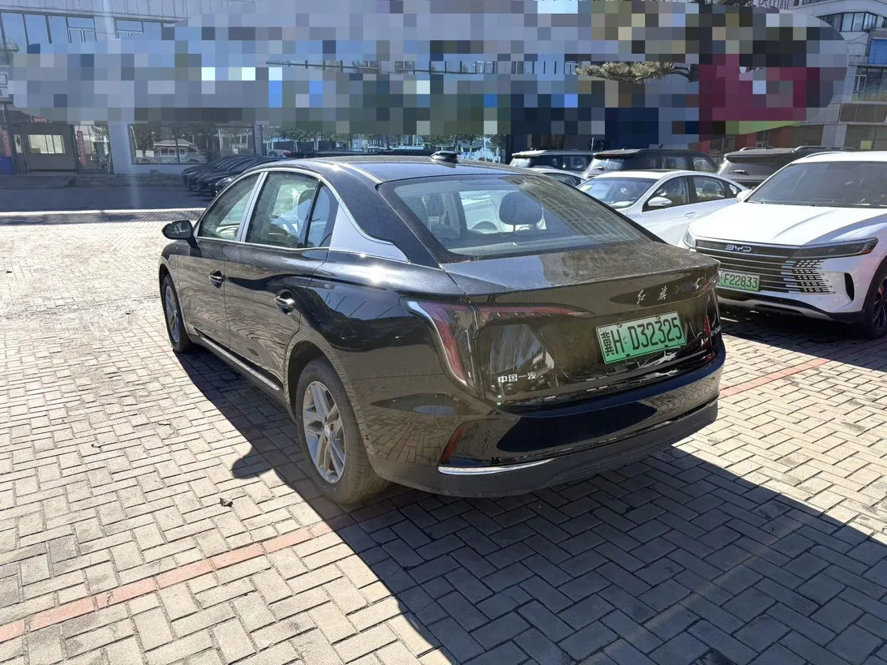 HongQi 2025 E-QM 5 500km Travel Edition Automatic Gear 4